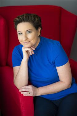 Salon, Barber & Beauty Shops Staff Elizabeth Kiosses