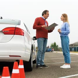 How To Change Car Lanes Safely in Brisbane?